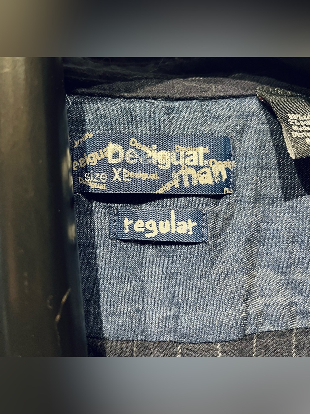 Desigual Patchwork Button-Down Shirt in Navy and Indigo - Size XL (Men’s) - Picture 6 of 7